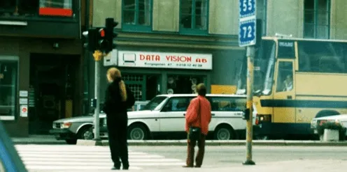 Datorbutiks skyltfönster på Data Vision AB första lokal på Kungsgatan 47, år 1991