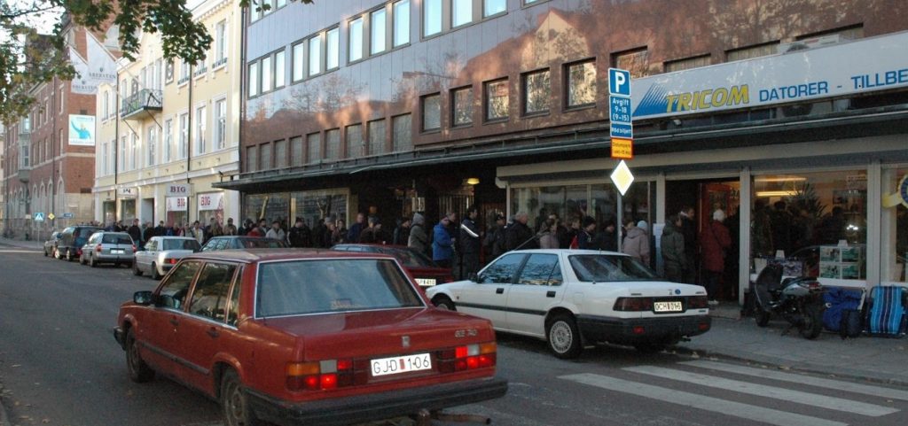 Tricom Gävle 20 års jubileum med lång kö till butik