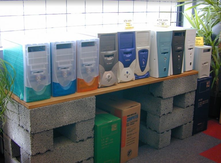 iMAC G3 inspirerade PC chassin