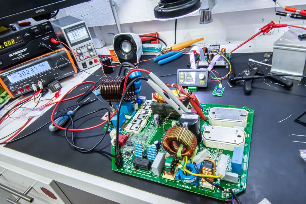 Felsökning av kretskort till Kemppi svets