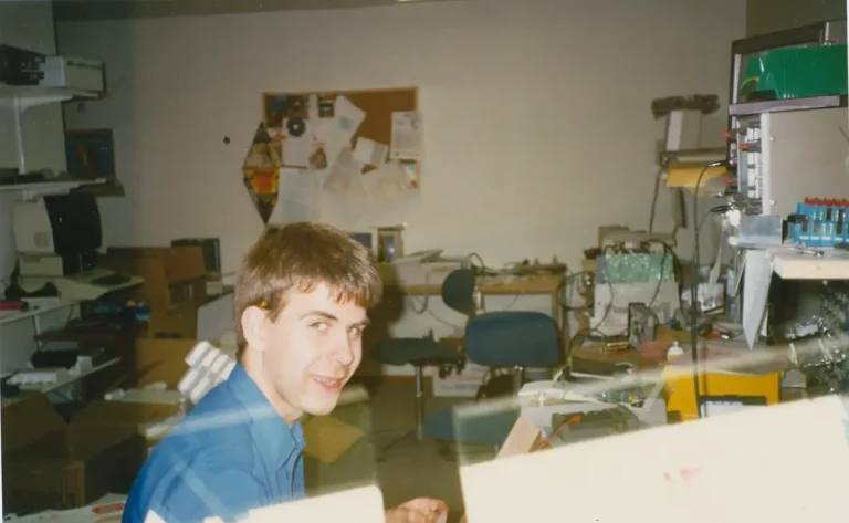 Tricom serviceverkstad år 1987