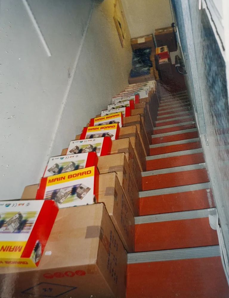 Tricom Uppsala med trappa fullt med datorer